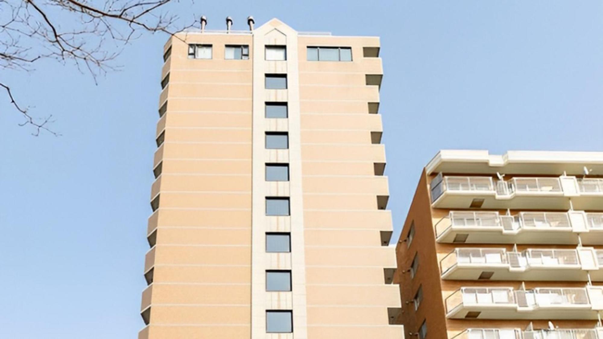 Toyoko Inn Hokkaido Sapporo-Eki Nishi-Guchi Hokudai Mae Buitenkant foto