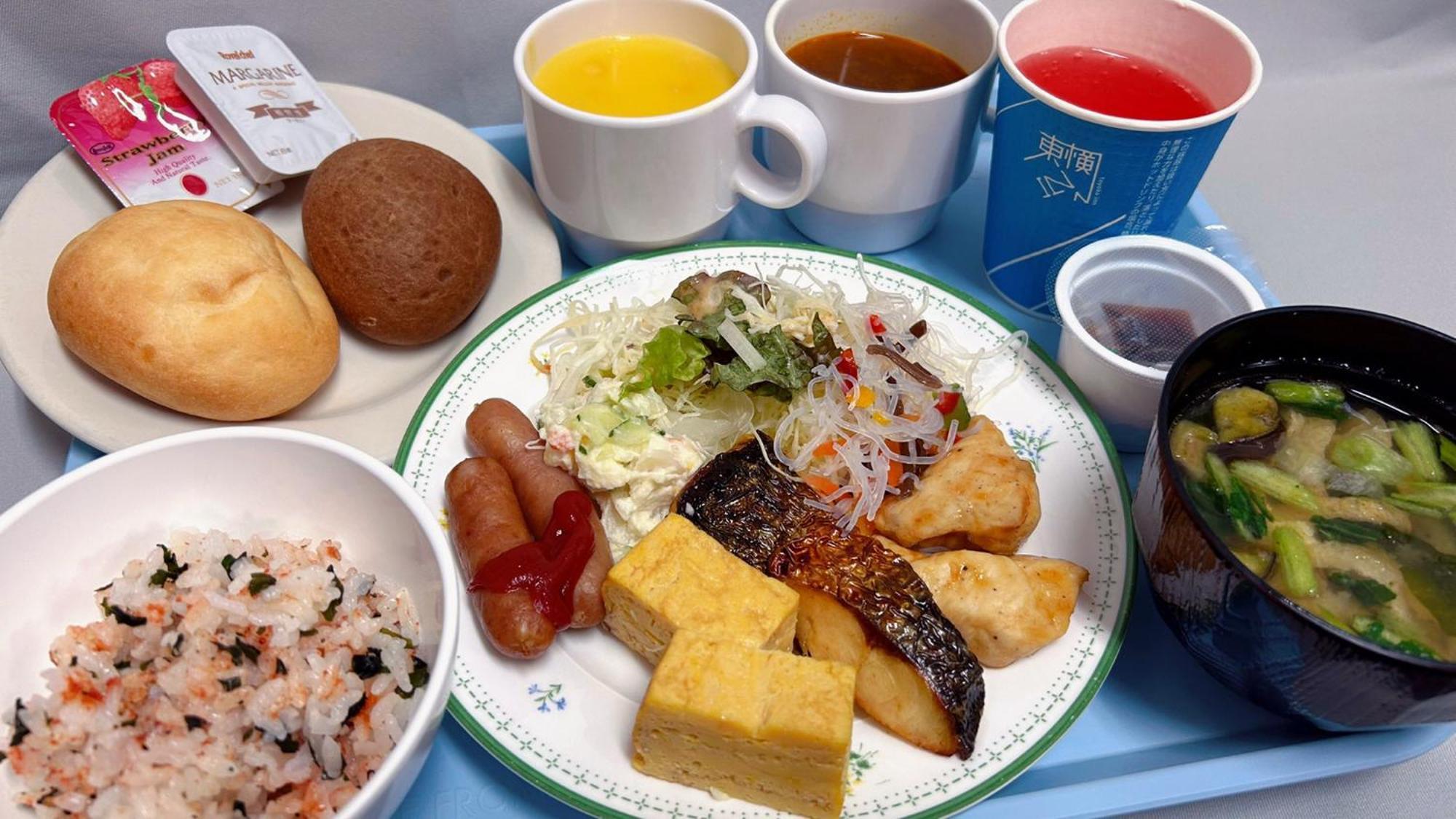 Toyoko Inn Hokkaido Sapporo-Eki Nishi-Guchi Hokudai Mae Buitenkant foto
