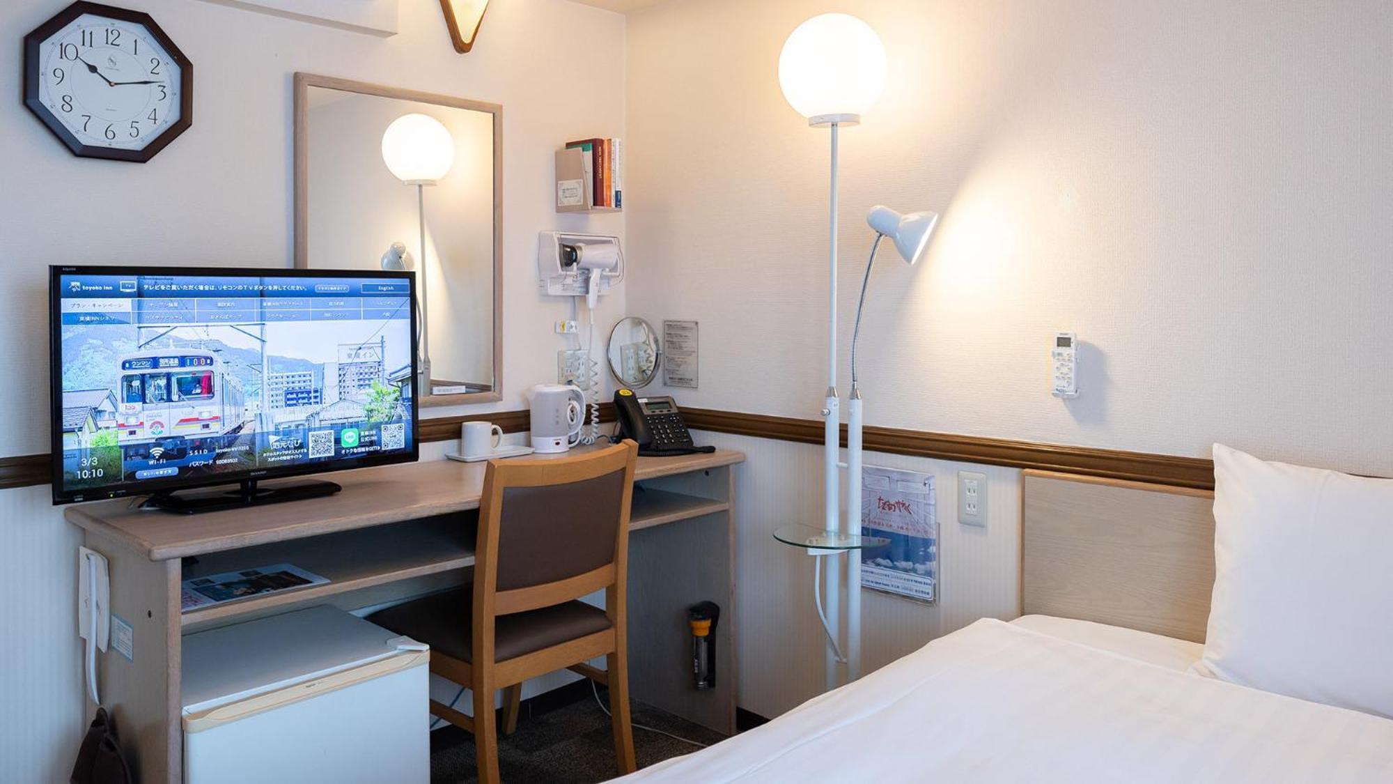Toyoko Inn Hokkaido Sapporo-Eki Nishi-Guchi Hokudai Mae Buitenkant foto