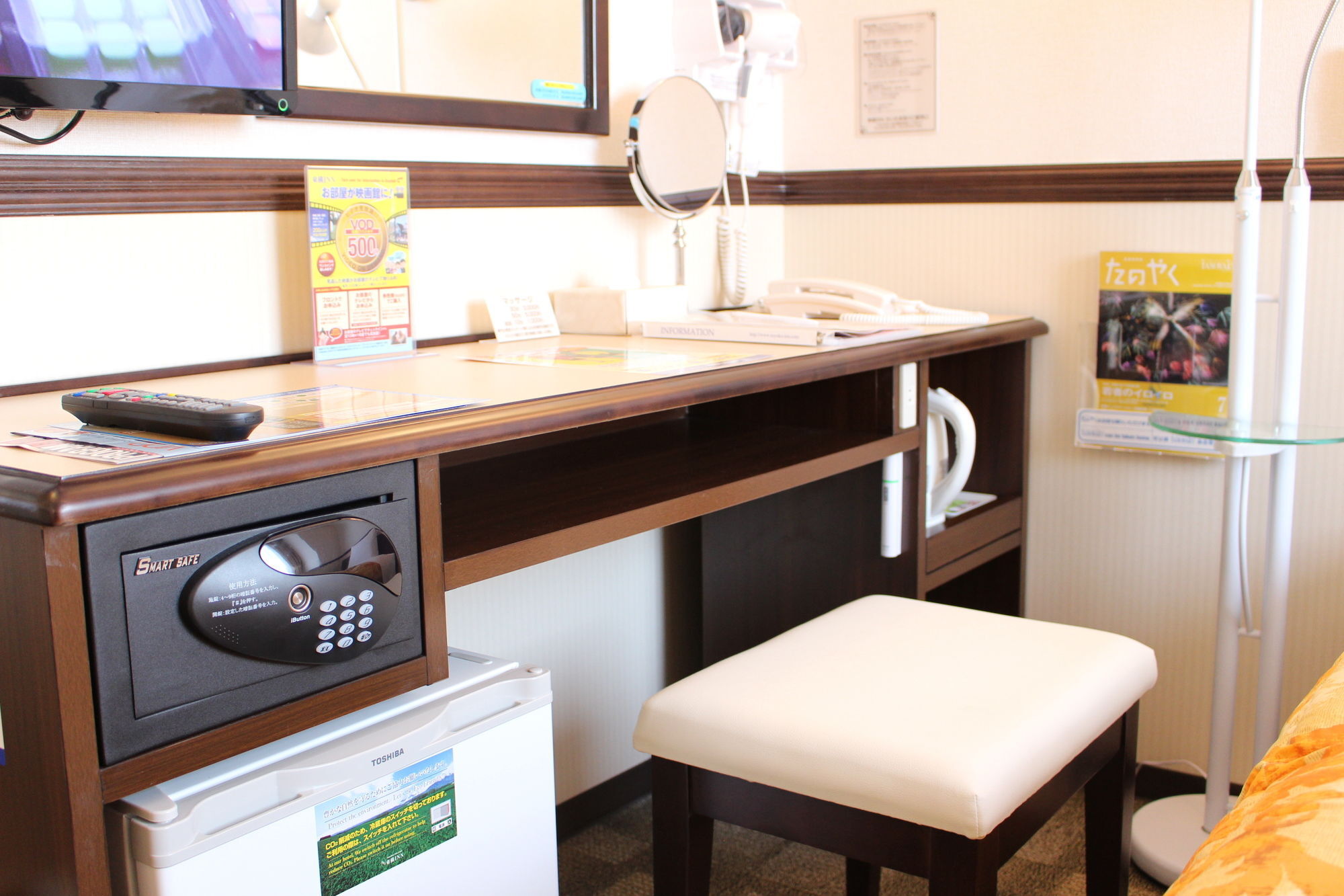 Toyoko Inn Hokkaido Sapporo-Eki Nishi-Guchi Hokudai Mae Buitenkant foto